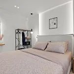 Pnoe Luxe & Spa, Naxos Town アパート