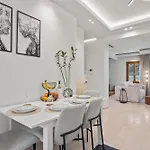 Pnoe Luxe & Spa, Naxos Town アパート Naxos City