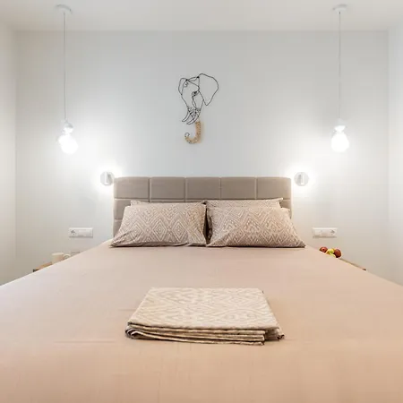 Apartament Pnoe Luxe & Spa, Naxos Town *