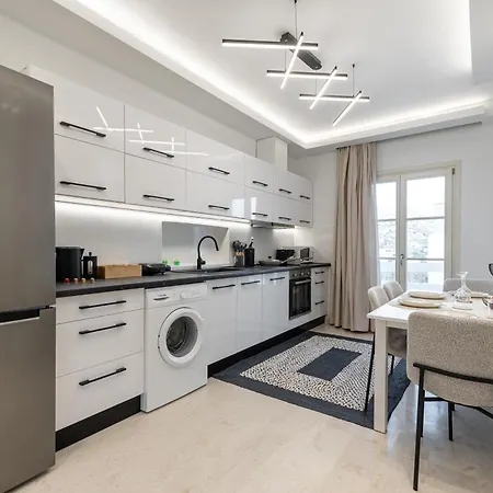 Apartament Pnoe Luxe & Spa, Naxos Town