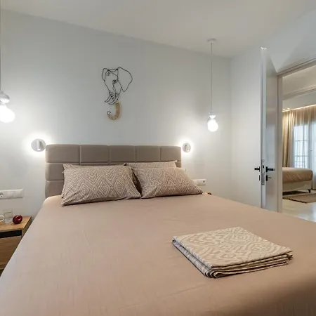 Pnoe Luxe & Spa, Naxos Town Apartament *